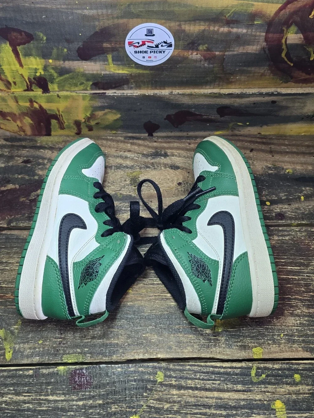 Nike Air Jordan 1 Mid SE Kids Shoes Size 11C Pine Green BQ6932-301 Used